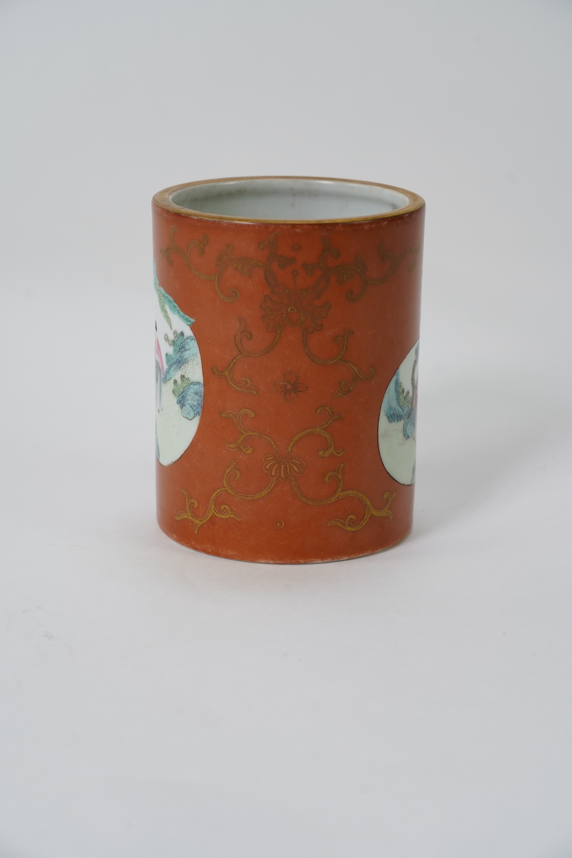 A Chinese coral ground brushpot, 19th century